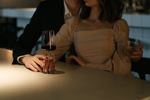 Come attirare un uomo impegnato?