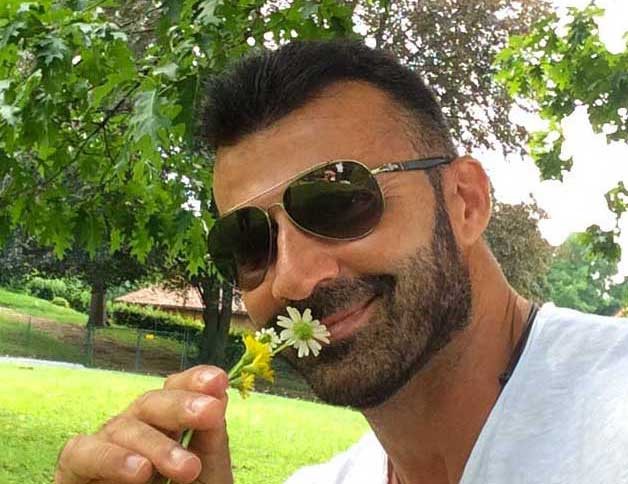 Gigolo per ragazze vergini