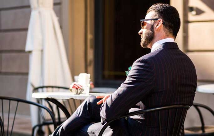 Gigolo per festività e solitudini