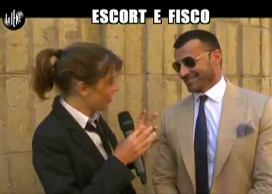 le-iene-il-gigolo-che-non-riesce-a-pagare-le-tasse.jpg